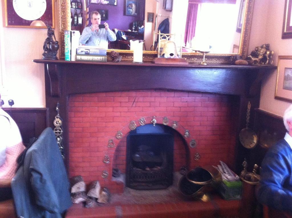 The Cricketers Inn Winchester Exterior foto